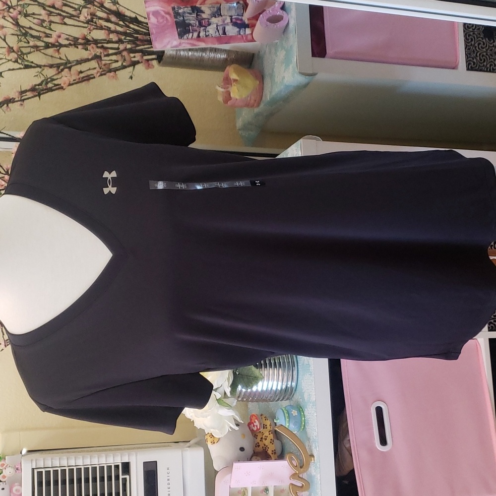 *** SOLD *** Women’s Under Armour Bundle - Picture 2 of 6